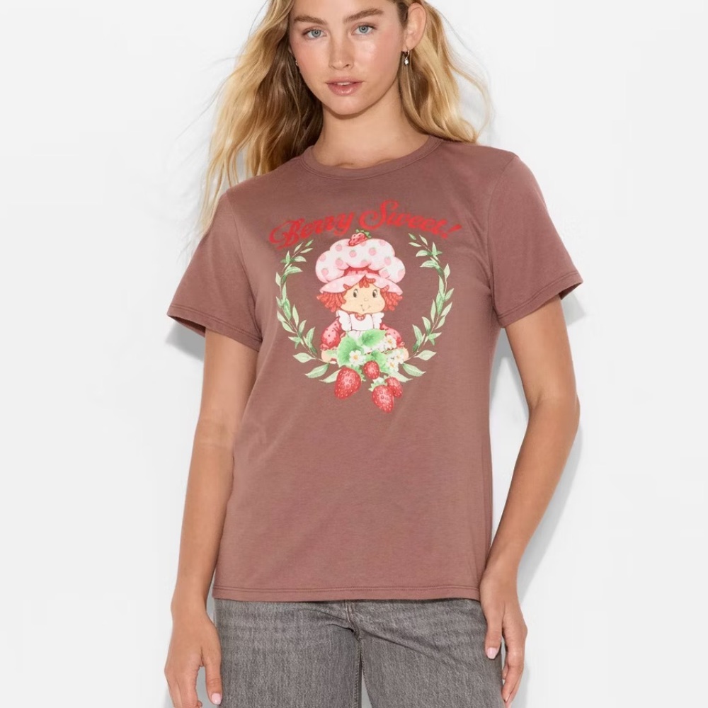 Women's Strawberry Shortcake Berry Sweet Short Sleeve Graphic T-Shirt - Brown XL - Picture 2 of 6